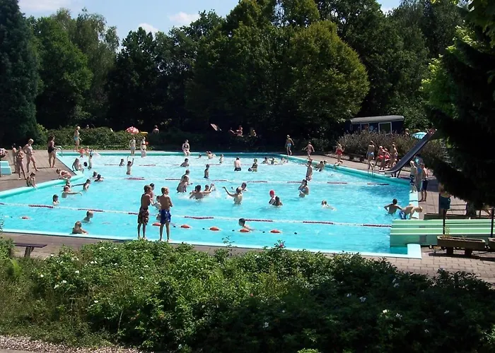 度假居 Boshuisje Zunne 泽尔赫姆